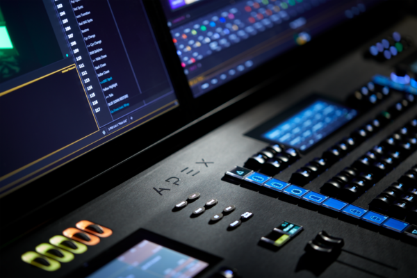 Eos Apex macro Apexlogo close horiz 1