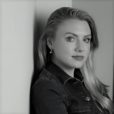 Emily Foran Lir Graduate