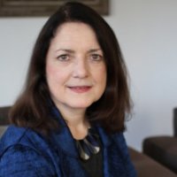 Sandra Miller headshot 700x875 O7 s Oe D1 E4 QZ