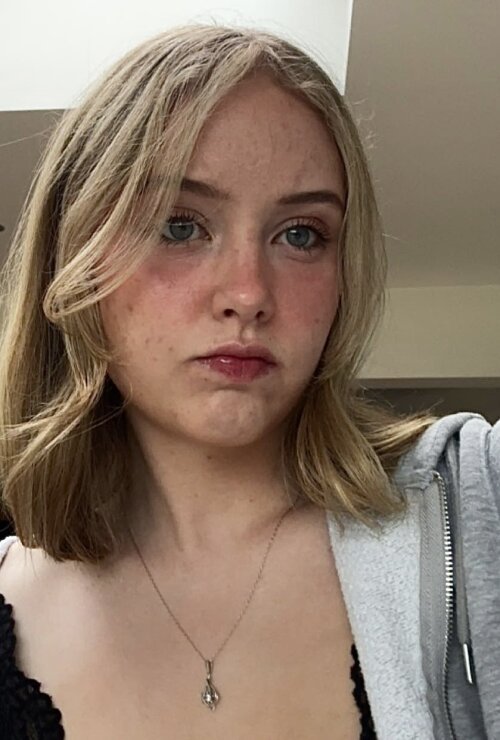 Aimee H Coloured 12