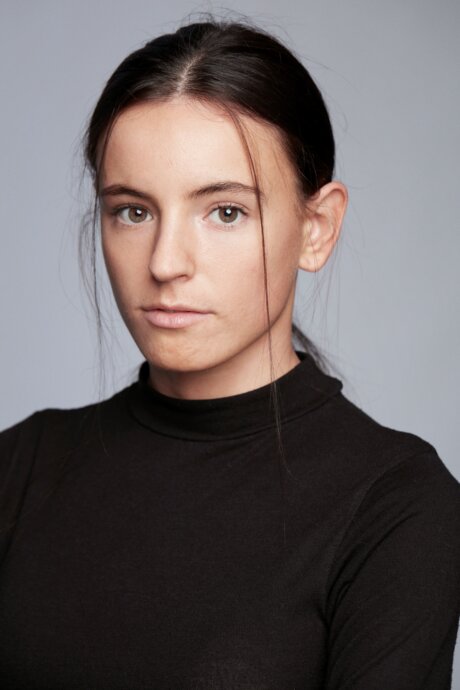 Penny Morris Headshot colour